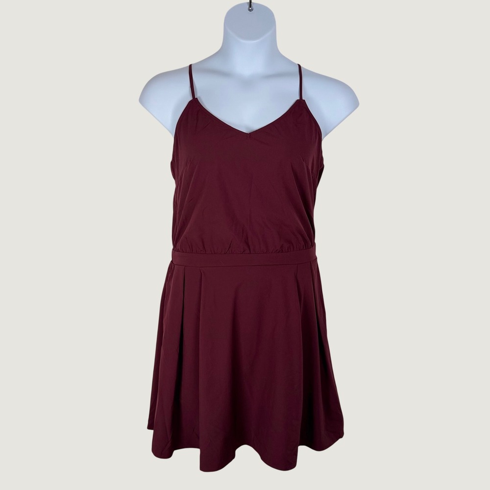 New Halara Activewear Dress Maroon Burgundy V-Neck Strappy Open Back Travel
